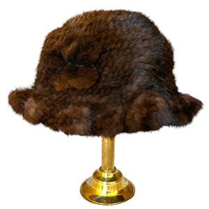❄️ GENUINE MINK FUR Knitted Cloche Hat - NWOT